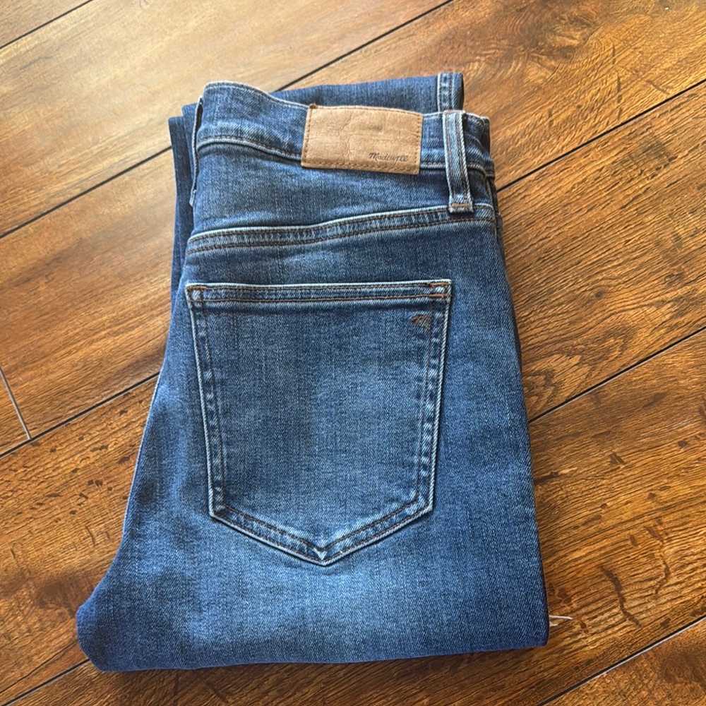 Madewell mid rise Jeans